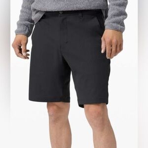 Lululemon Commission Classic-Fit Short 9" *Warpstreme Obsidian Size 38